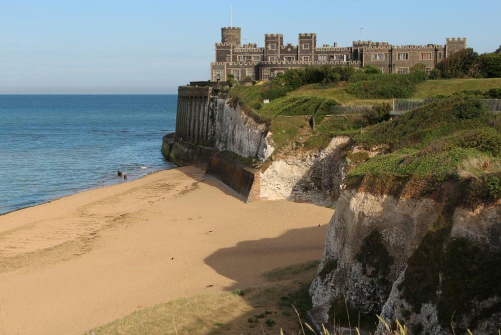 Picturesque Seaside Cottage Next To Viking Bay - Broadstairs Exteriér fotografie